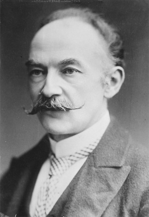 short biography of thomas hardy